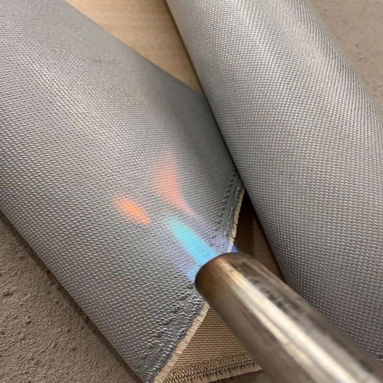 Fire-resistant and flame-retardant fiberglass silicone cloth for automotive battery packs; fireproof document bags; high-temperature resistant fiberglass cloth.