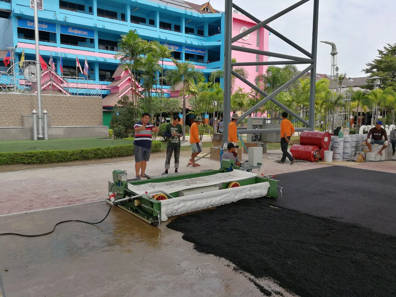Paver Machine for Track Field Equipment