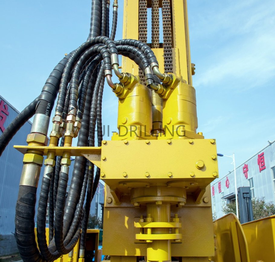 Hydraulic Crawler Rig for Efficient Water Well Drilling