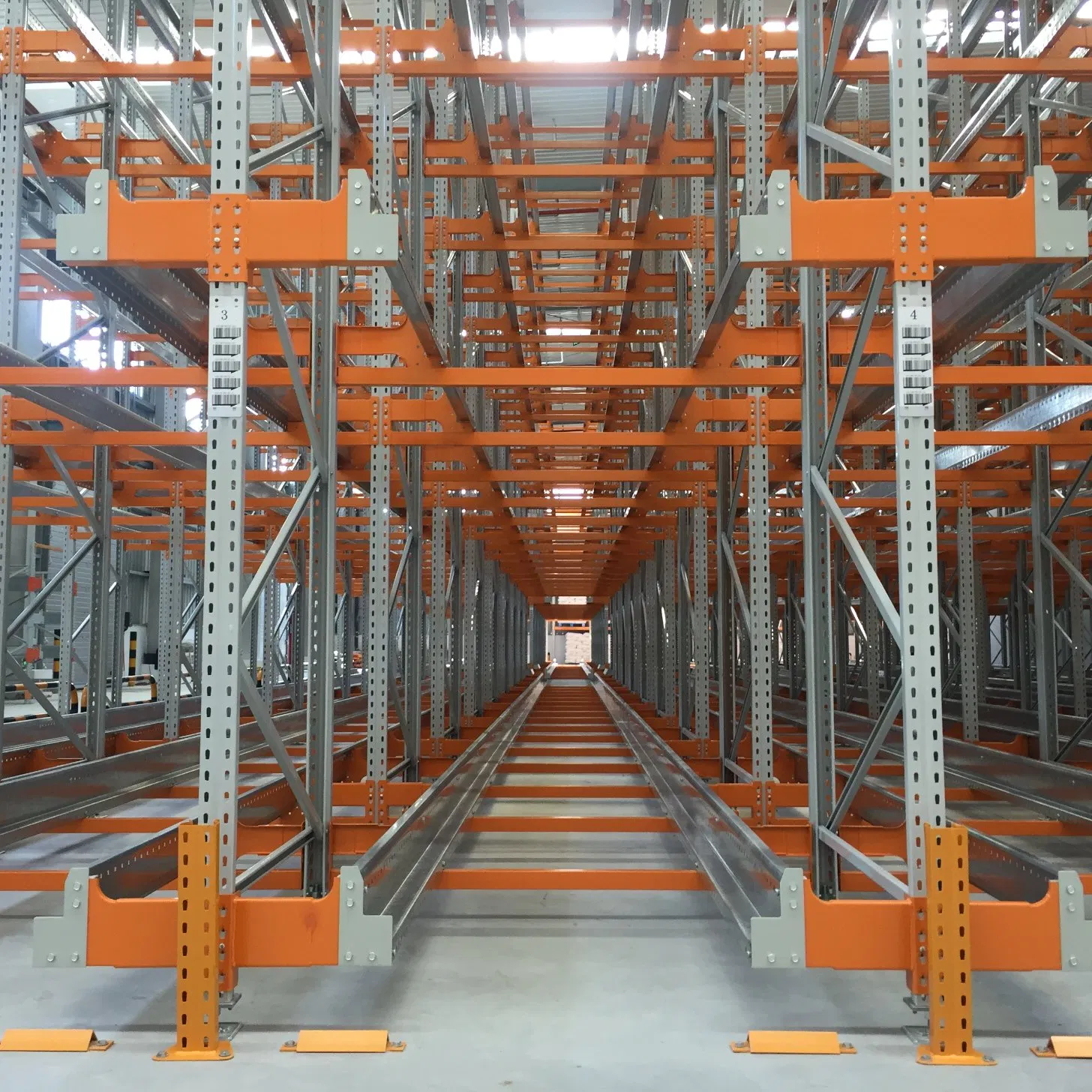 Radio Shuttle Pallet Rack System Automation Racking System Pallet Runner