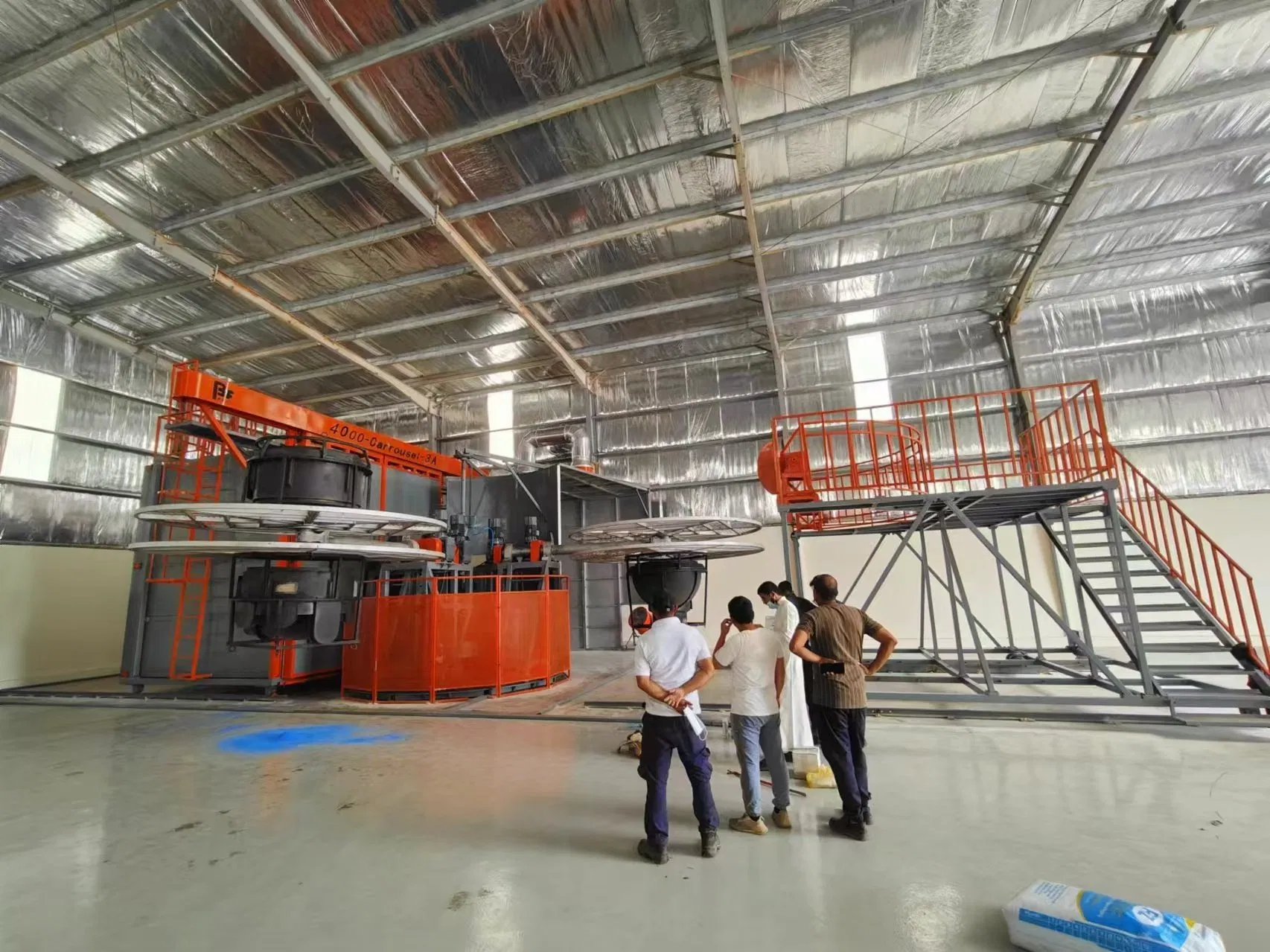 Carousel Rotomolding Machine for Small Fuel Tank